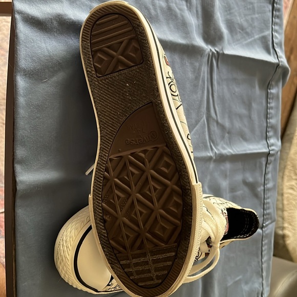 Converse all star low tops, color changing shoes. - Picture 4 of 4